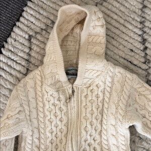 Ireland wool hoodie cream Sweater 4/5 amazing
